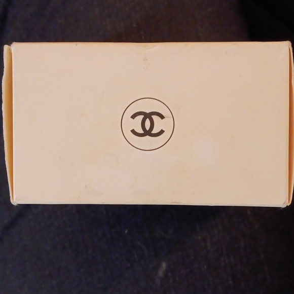 Chanel No 5 Savon Perfumed Bath Soap - Picture 3 of 9